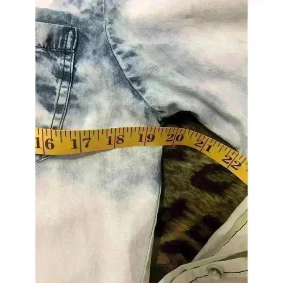 Thread and Supply Women's Shirt Medium Tye Dye Button up Roll Tab Sleeve Western - Picture 4 of 9